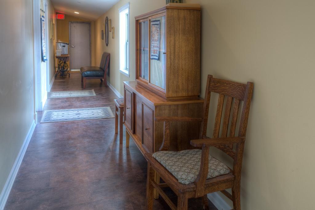 Country Encounters Accommodations Coleman Экстерьер фото