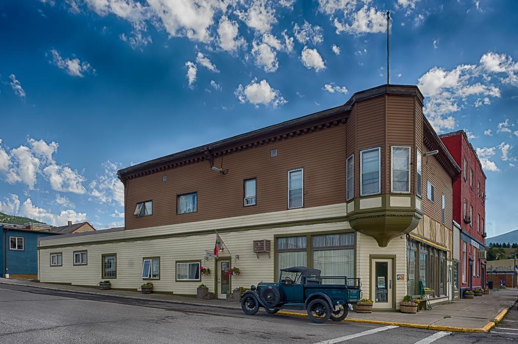 Country Encounters Accommodations Coleman Экстерьер фото